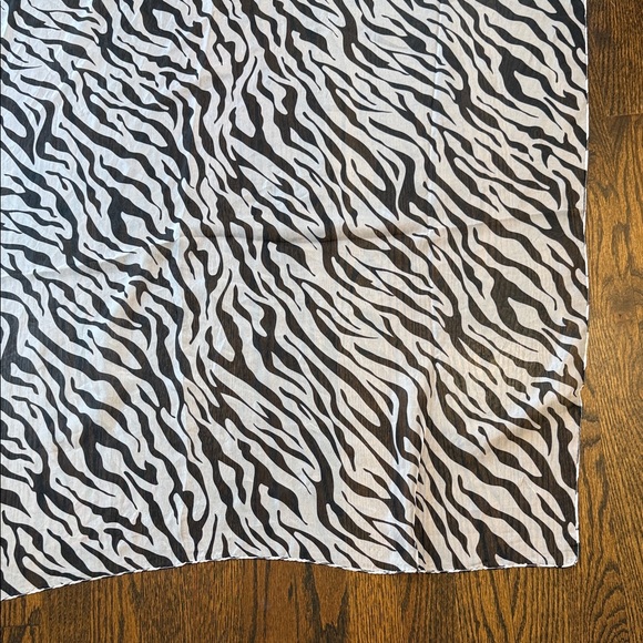 Accessories - Zebra Print Scarf - Black & White Lightweight 100% silk